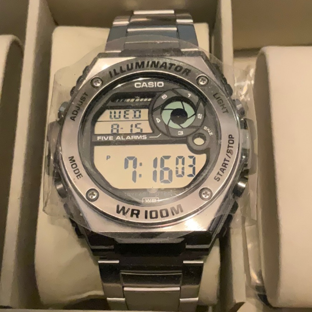 Casio MWD100HD-1AV, Illuminator, 5 Alarms, 10 Year Battery, Stainless Steel Band